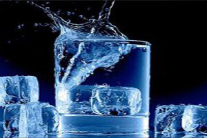 نوشیدن آب یخ کبد را چرب می‌کند؟