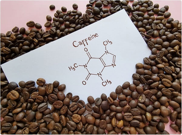 کافئین؛ از چای و قهوه تا راهکاری برای سلامت پوست