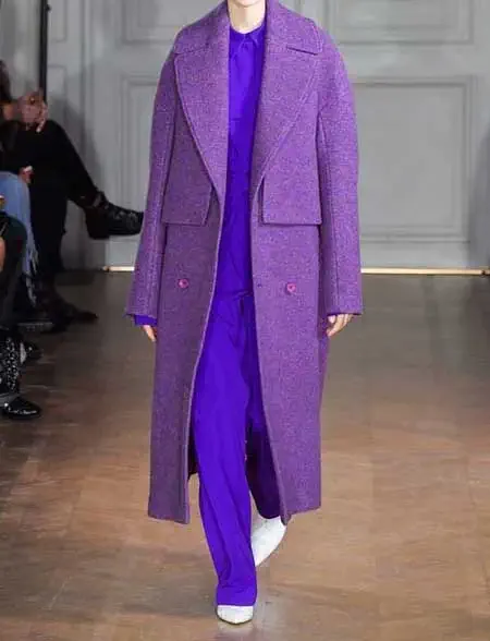 https://dl.greenbeautymag.com/2021/12/purple-color-set-clothes-17.webp