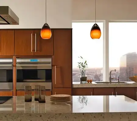 نحوه استفاده از چراغ آویز اپن برای زیبایی و جلوه بخشیدن به آشپزخانه