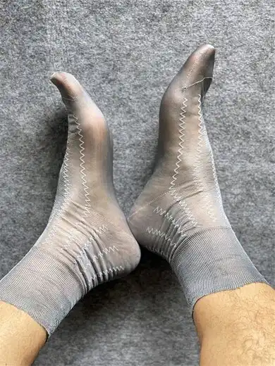 باقی ماندن رد جوراب روی پا نشانه کدام بیماری است؟