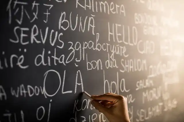ترجمه ۲۰۰ زبان مختلف توسط هوش مصنوعی مِتا