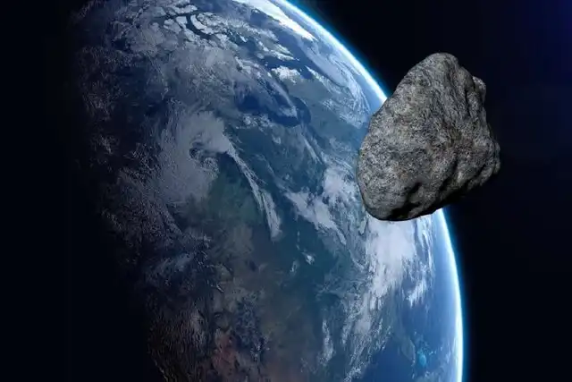 یک سیارک خطرناک به اندازه یک نهنگ آبی از کنار زمین عبور می‌کند