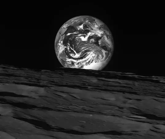 مدارگرد کره ماه کره جنوبی تصاویر خیره کننده ای از زمین ثبت کرد