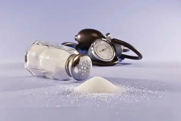 زیاده روی در مصرف نمک ریسک زوال عقل را افزایش می دهد