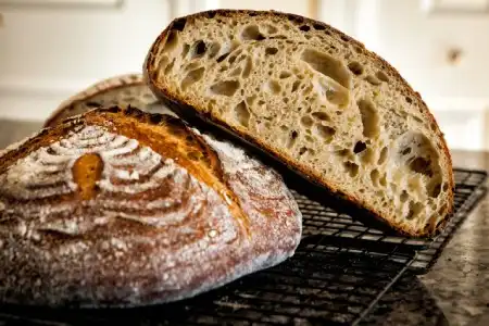 طرز تهیه نان خمیر ترش؛ طعمی که هرگز فراموش نخواهید کرد