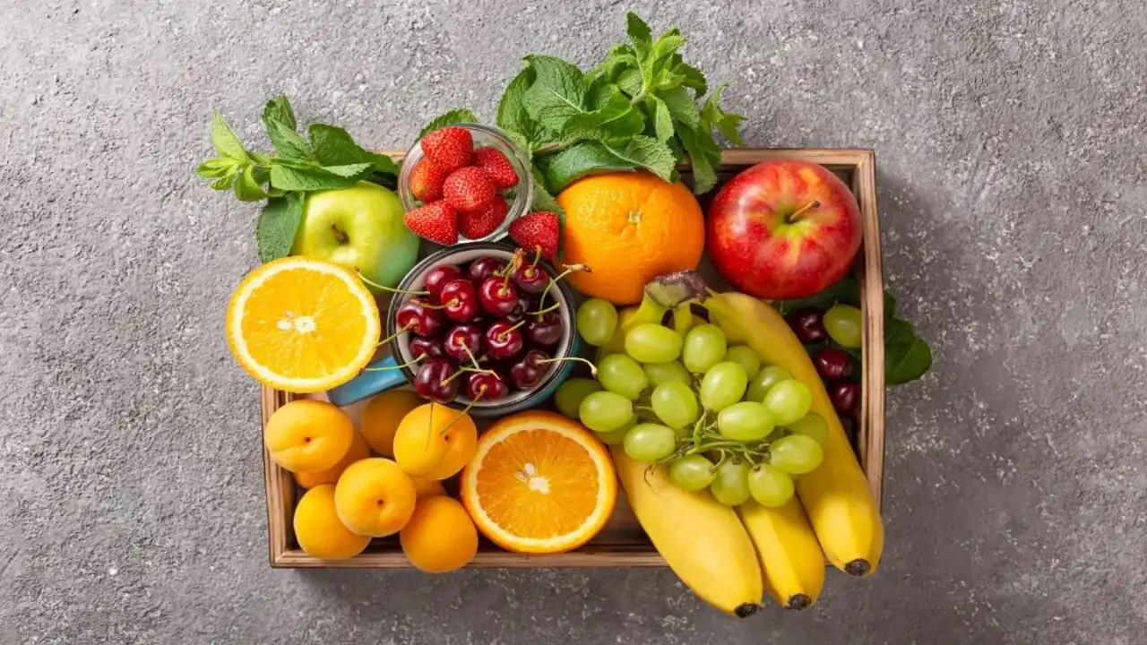 این میوه‌ها را بخورید تا باهوش‌تر شوید | ۸ میوه مغذی برای بهبود ضریب هوشی و سلامت مغز