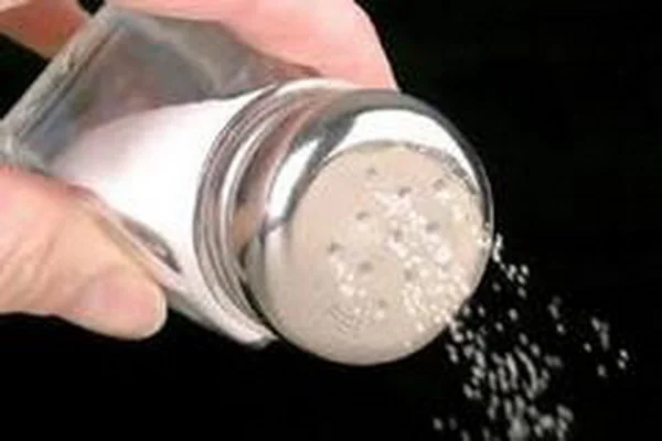 زیاده روی در مصرف نمک احتمال دیابت را افزایش می دهد