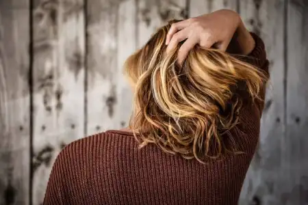 پیشگیری از ریزش مو در زنان بالای 40 سال