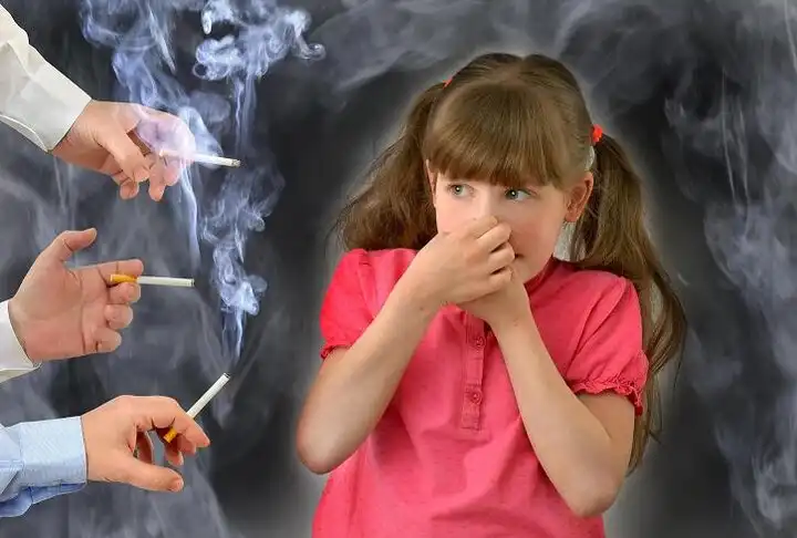 بقایای سیگار روی سطوح خانه به سلامت کودکان آسیب می زند