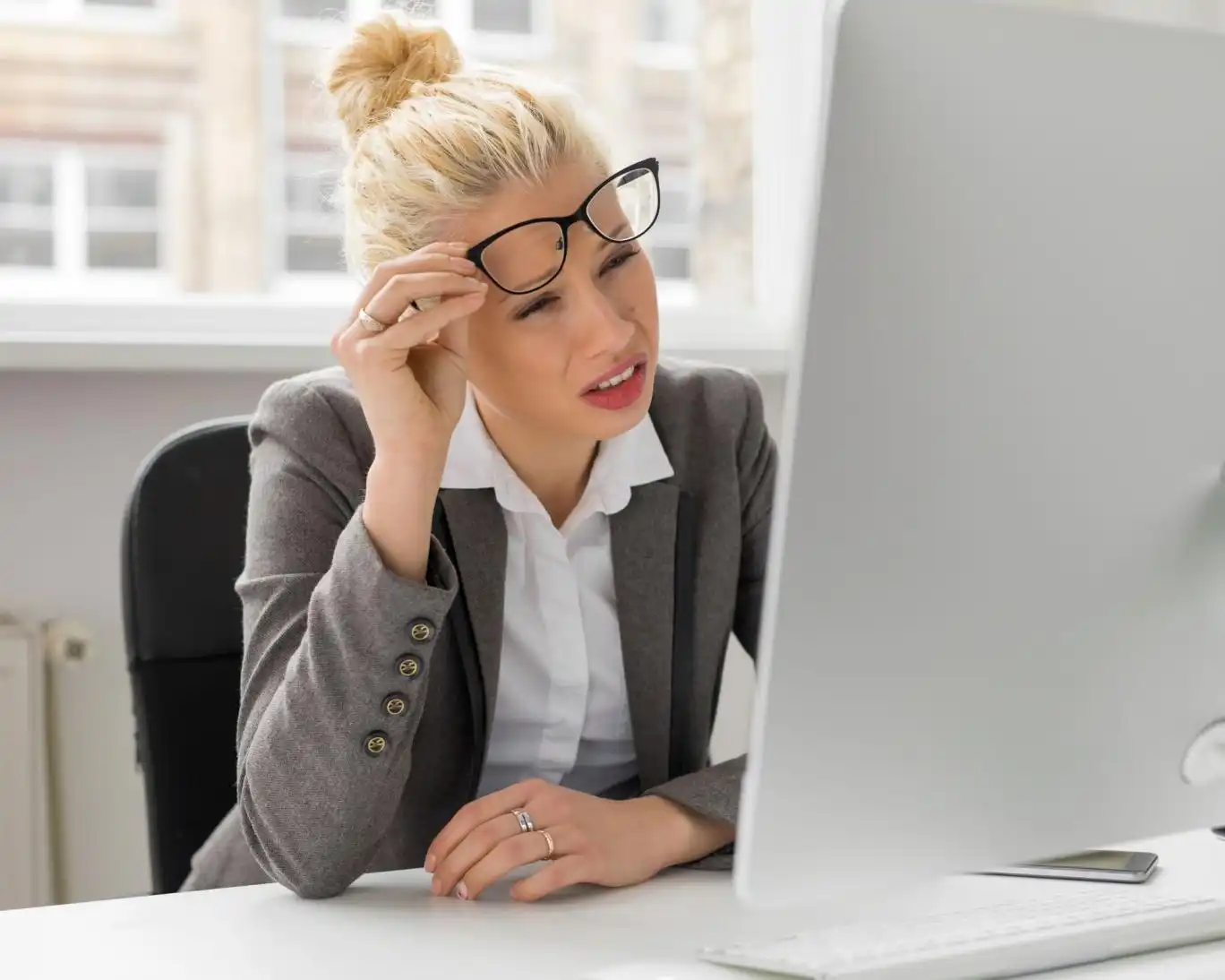 هر ساعت بیشتر نگاه کردن به صفحه‌نمایش می‌تواند خطر ابتلا به نزدیک‌بینی را ۲۱ درصد افزایش دهد