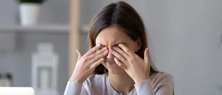 مالش چشم ممنوع! قوز قرنیه در کمین است