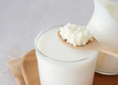 https://dl.greenbeautymag.com/2025/05/properties3-kefir-dough1.webp