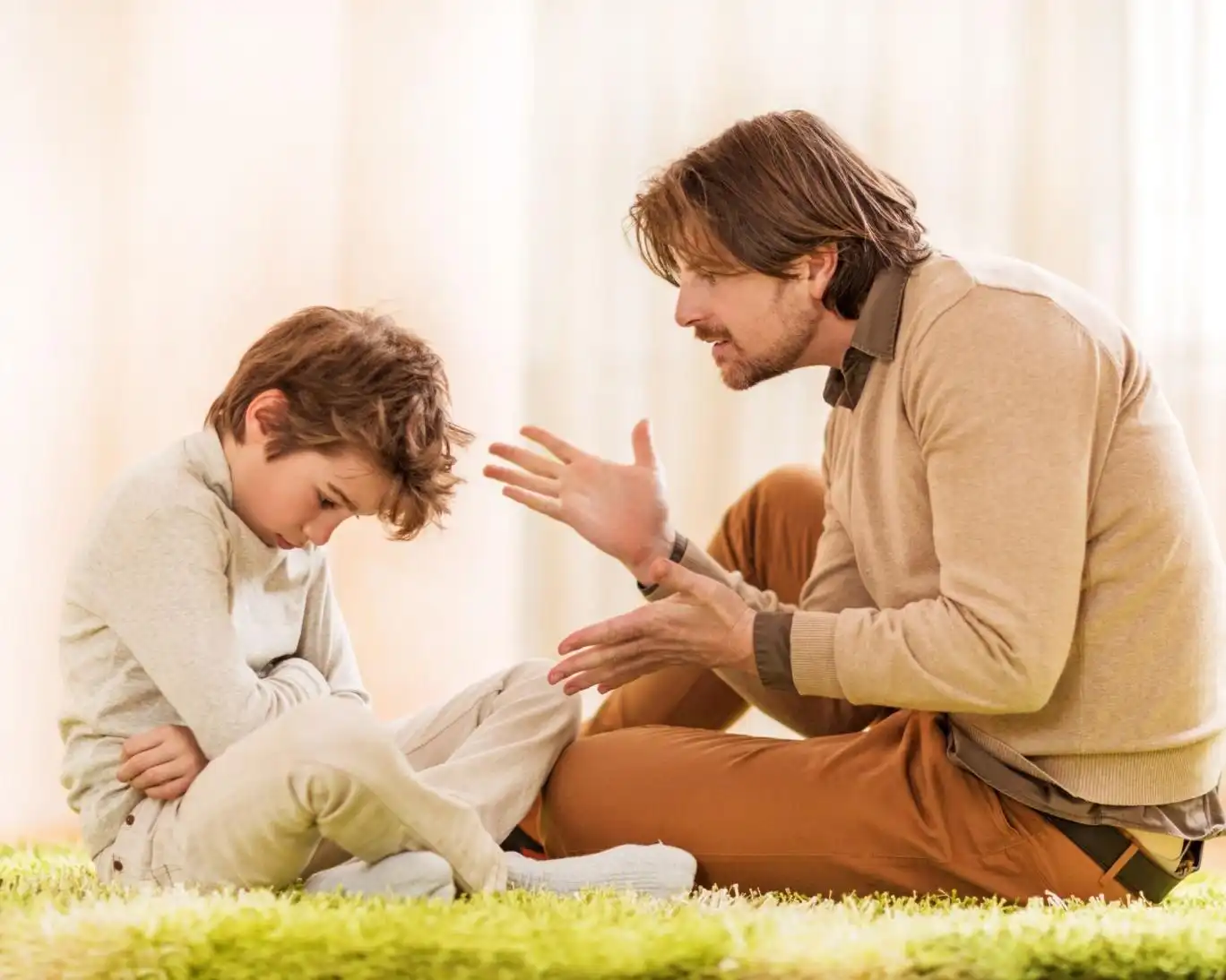 فریاد زدن سر کودکان، مغزشان را تغییر می‌دهد