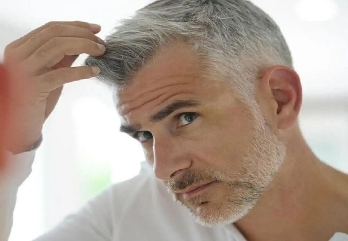 آیا می‌توان با تغذیه جلو سفید شدن مو را گرفت؟