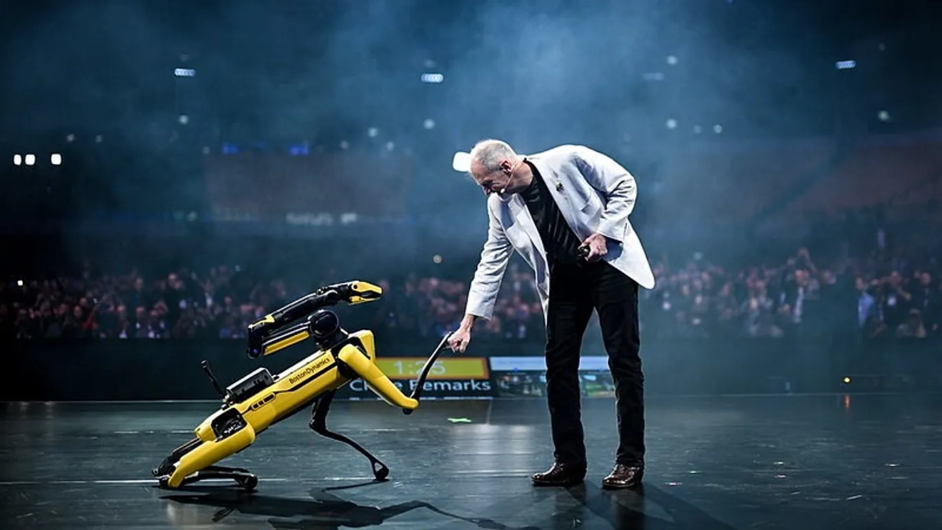 مدیرعامل بوستون داینامیکس: خانه‌ها در ۱۰ سال آینده میزبان ربات‌ها خواهند بود