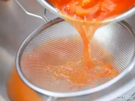 آب گیری گوجه فرنگی: نحوه انجام آن به روش هایی آسان و سریع