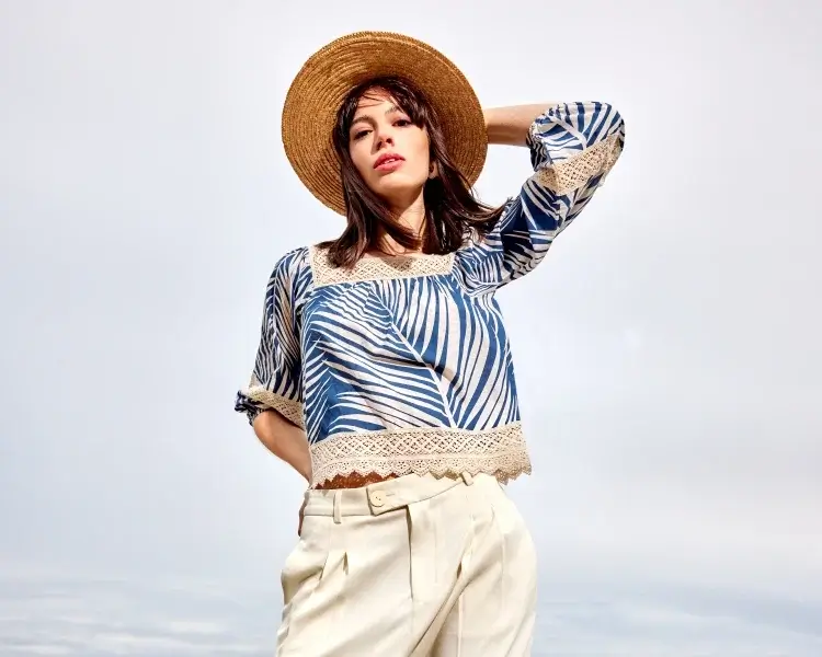 10 نوع بلوز زنانه و نحوه ست کردن آنها